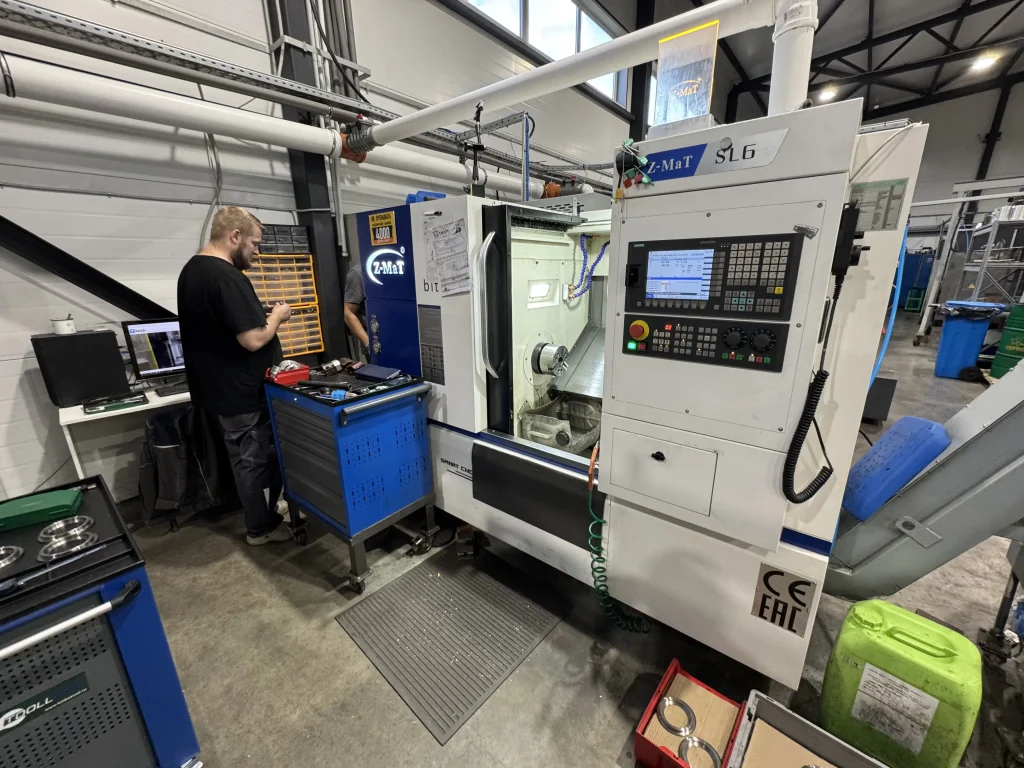 Токарная обработка нержавеющей стали на станке с ЧП